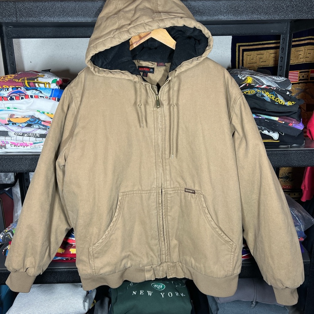Men’s canvas Wolverine hooded work jacket. 
XL